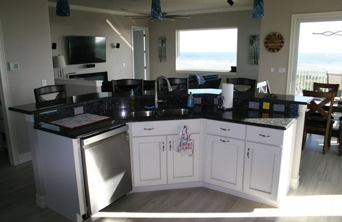 Palm Coast House | Oceanfront Executive Retreat with Private Beach and Pool