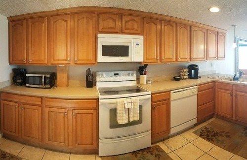 Jacksonville Beach Condo | Oceanfront Retreat with Pool & Breathtaking Views