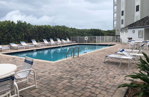 Stuart Condo | Experience Oceanfront Bliss with Pool & Club Membership