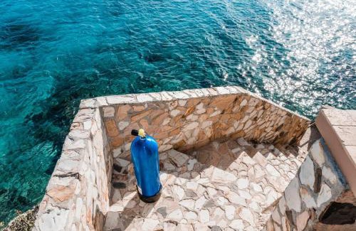 Sabadeco Villa | Oceanfront Home 45A: Relaxing Getaway with Spa & Pool