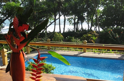 Dominicalito House | Exceptional Oceanfront Home & Guest Cottage in Dominical