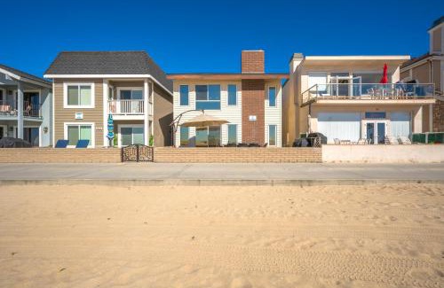 Balboa Peninsula House | Cozy Oceanfront Home with Giant Patio and Spectacular Views