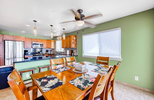Kapoho House | Oceanfront Home with Spectacular Views and Family Amenities