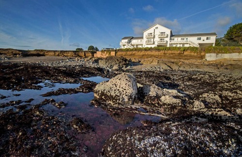 Shelter Cove House | Oceanfront Haven with Jacuzzi and King Bed - 10/10 Rated!