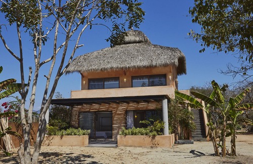 Saladita House | Oceanfront Beach Estate with Pool - Perfect for Large Groups