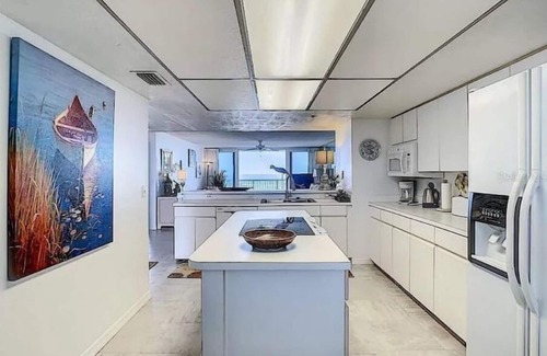 New Smyrna Beach Apartment | Oceanfront Highrise Condo with Pool and Spa Amenities