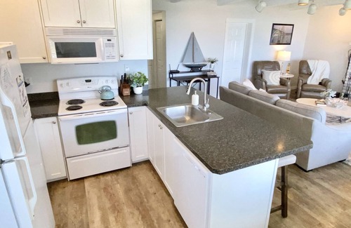 Yachats House | Oceanfront Duplex in Yachats - Guest Rated 10/10!