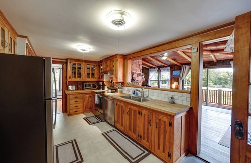 Milbridge House | Relaxing Oceanfront Milbridge Getaway with Scenic Views