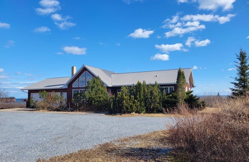 Saint John County House | Oceanfront Retreat with Million Dollar Views and Hot Tub