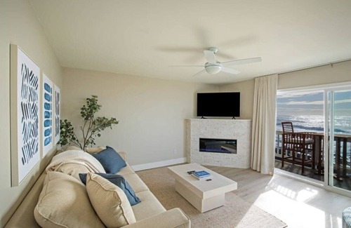 Shelter Cove Condo | Oceanfront Mini Suite with Spa and Ocean Views