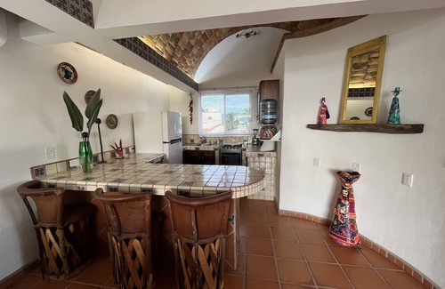 Rincon de Guayabitos Apartment | Oceanfront Studio Apartment with Breakfast Included