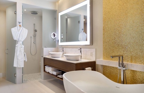 Santa Rosa Resort | Oceanfront Escape with Pool & Family-Friendly Amenities