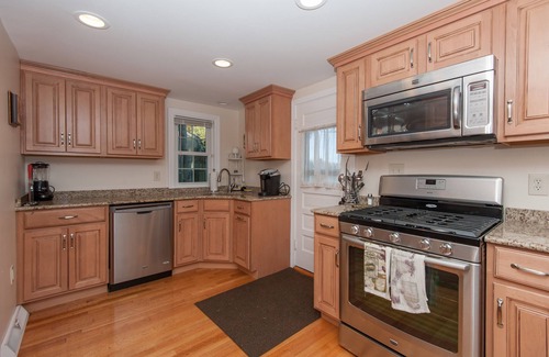 Buzzards Bay House | Oceanfront Beach House on Buzzards Bay with Spa & Kitchen