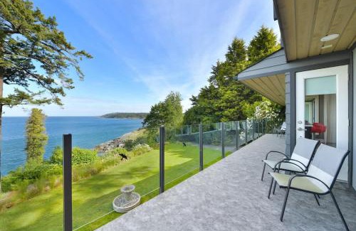 Gordon Head House | Coastal Retreat with Hot Tub & Pet-Friendly Options