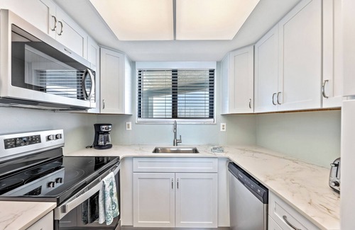 New Smyrna Beach Condo | Ocean Trillium Condo: Beachfront Pool & Ocean Views Await