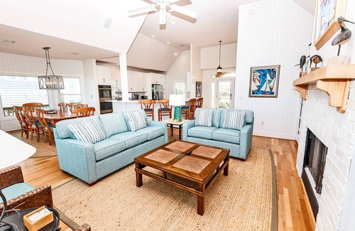 Southern Shores House | Oceanfront Bliss at SS10, The Russell Cottage with Pool