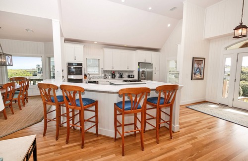 Southern Shores House | Oceanfront Bliss at SS10, The Russell Cottage with Pool
