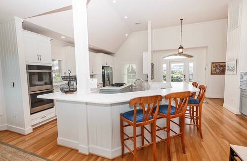 Southern Shores House | Oceanfront Bliss at SS10, The Russell Cottage with Pool