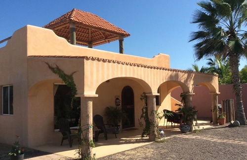 Chimalhuacan House | Secluded Beachfront Retreat with Pool and Ocean Views