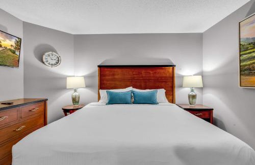 Downtown Myrtle Beach House | Oceanfront Perfect Couples Getaway
