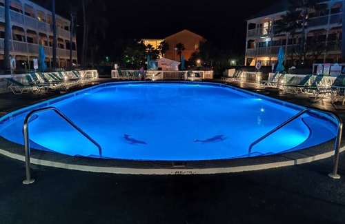 Colliers Bay Resort | Oceanfront Resort with Pool and Spa on Grand Cayman's East End
