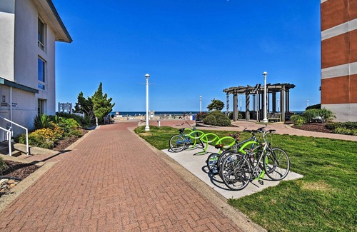 Virginia Beach Apartment | Oceanfront Resort Studio with Pool on Virginia Beach