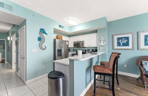 Miramar Beach Condo | Oceanfront Escape: Beach Access, Spa & 10/10 Guest Rated!