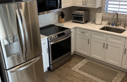 Wrightsville Beach Condo | Premier Wrightsville Dunes Condo with Ocean View & Pool