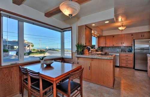 Westside Santa Cruz House | Seaside Retreat at Santa Cruz Beach with Ocean Views & Privacy
