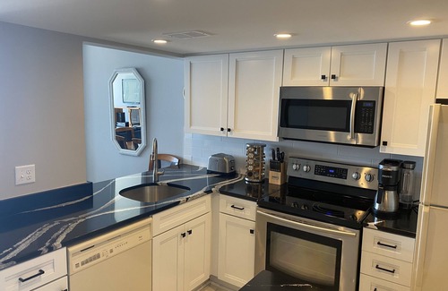Bethany Beach Condo | Oceanfront SeaColony Penthouse with Breathtaking Views