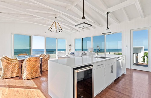Water Island House | Oceanfront Retreat with Hot Tub & Spa - Rated 10/10