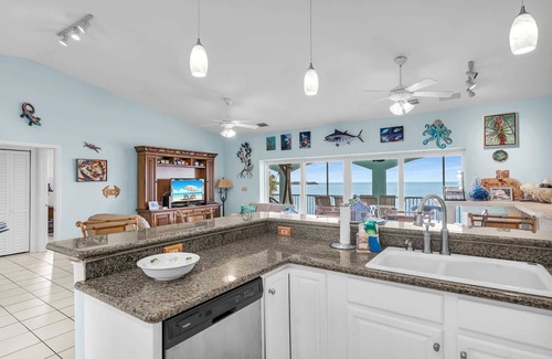 Cutthroat Harbor Estates House | Tranquil Oceanfront Escape with Pool and Spa Amenities