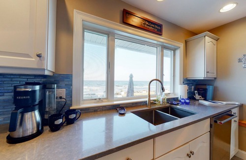 Rye House | Oceanfront Retreat with Kayaks, Pool, and Amazing Views