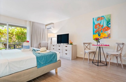 Grand Case Resort | Oceanfront Suite with Private Beaches, Pool, Gym & Watersports Adventures