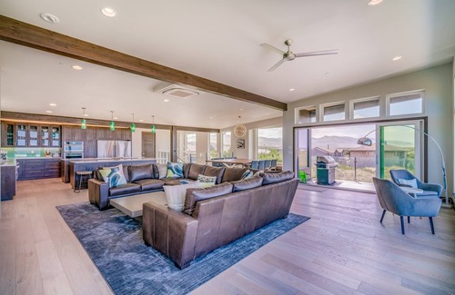 Manzanita House | Oceanfront Retreat: Indoor Pool & Spa at The Pool House