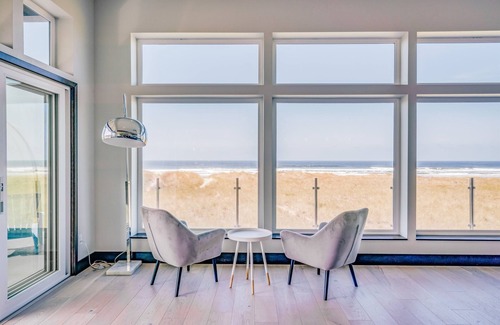 Manzanita House | Oceanfront Retreat: Indoor Pool & Spa at The Pool House