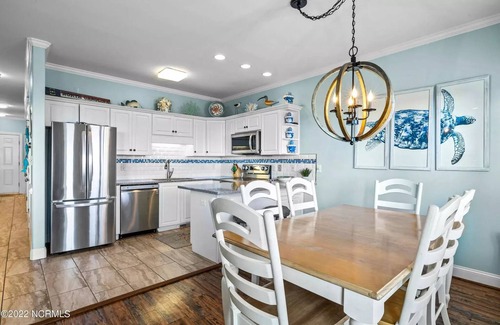 Indian Beach Condo | Beachfront Bliss at The Ocean Club - Family-Friendly Fun