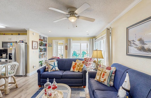 Avon Condo | Experience Tressa Terrace: Oceanfront Views & Large Pool