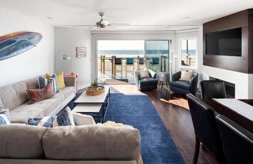 South Mission Beach House | Oceanfront Two-Level Condo with Breathtaking Views & More