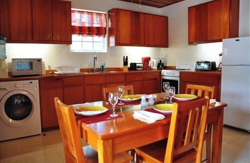 Caye Caulker Apartment | Oceanfront Retreat: Pool, Dock & Free Paddle Boards Await