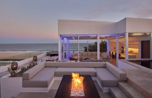 Campo de Golf Fonatur Villa | Oceanfront Villa with Private Rooftop Pool at Viceroy Los Cabos