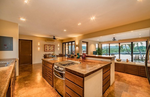Crucecita Villa | Oceanfront Villa with Infinity Pool & Swim-Up Bar Awaits