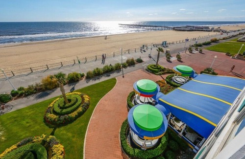 Virginia Beach Apartment | Oceanfront Retreat on Virginia Beach Boardwalk for 6