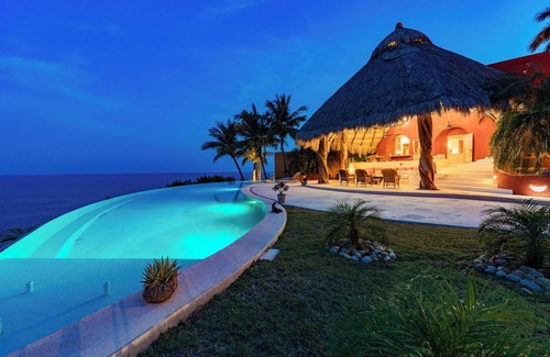 Santa Maria Huatulco Villa | Oceanfront Retreat with Beach Access and Pool Perks