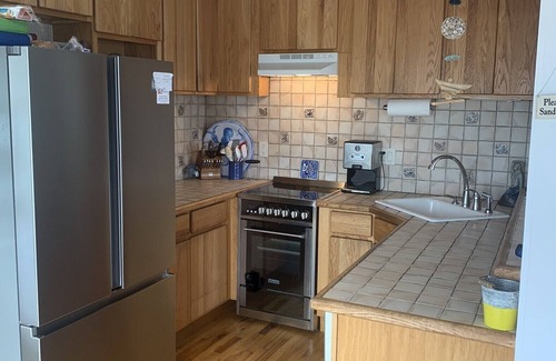 Ocean Beach House | Beachfront Escape: 4 Bedroom Retreat in Robbins Rest, NY