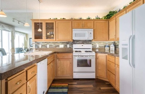 Depoe Bay Condo | Oceanfront Retreat: Whale Watching & Pool Access Awaits