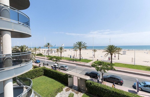 Grau i Platja Apartment | Oceanfront Retreat with Spectacular Sunset Views & Pool