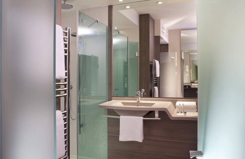 Sablon - Trudaine Hotel | Discover Oceania Clermont-Ferrand: 4-Star Comfort Awaits