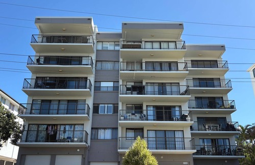 Kings Beach Apartment | Cozy Unit 13 Oceanic at Kings Beach - Rated 9.4/10