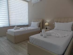 Kodrra Hotel | Beachfront Bliss at Oceanic Overview Suites - 4 Star Retreat